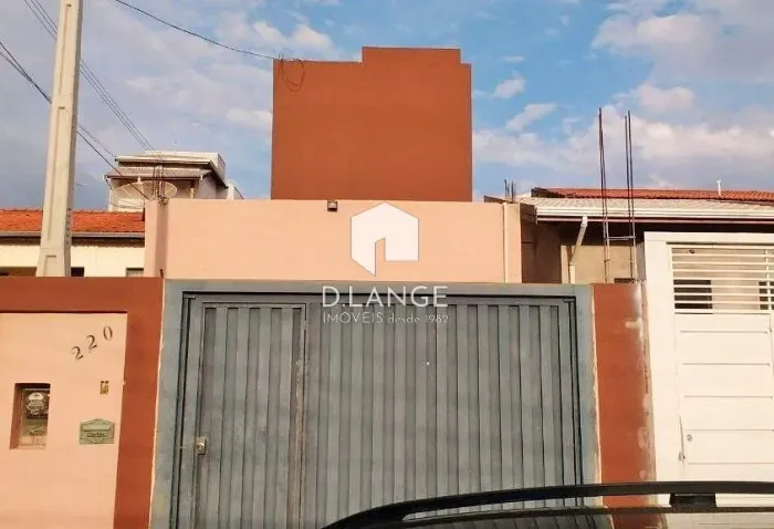 Casa à venda no bairro Parque Jambeiro em Campinas