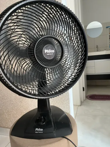 Ventilador seminovo excelente produto 130,00