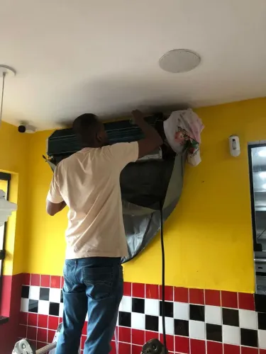 Limpeza de ar condicionado 