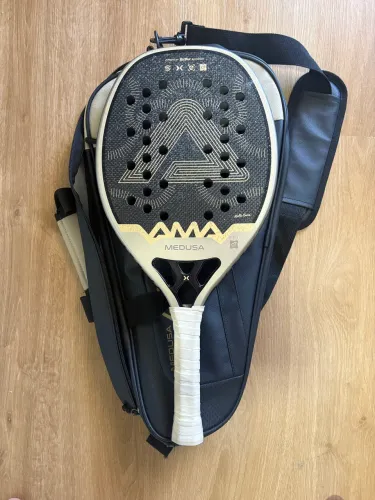 Raquete Ama Sport Medusa 2026