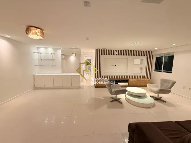 Apartamento no Cocó, porteira fechada