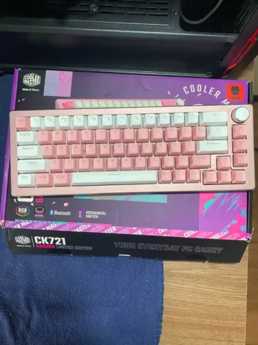 Teclado gamer Cooler Master CK721 Sakura Limited Edition - Edição Limitada