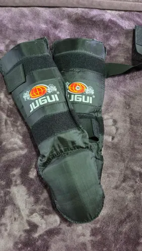 Caneleira para artes marciais Jugui