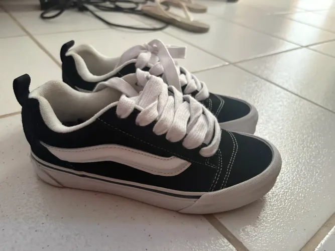 Tênis Knu Skool Black True White