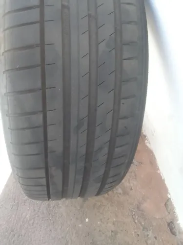 Pneus para carro Tiguan