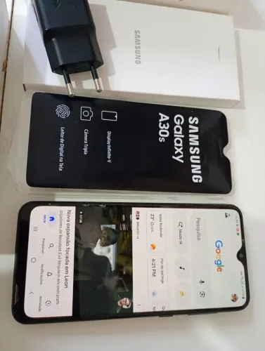 Smartphone Samsung Galaxy A30S Dual Sim 64GB Pouco usado com acessórios e caixa