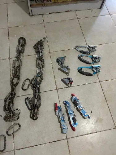 Equipamentos de Alpinismo Industrial - Usados em Ótimo Estado