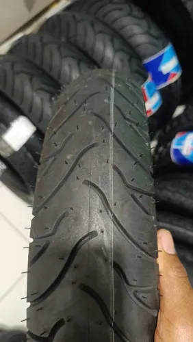 Pneu traseiro da Twister