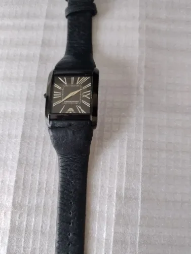 Relógio Empório Armani modelo classic AR 1603, Original, 100% autêntico.