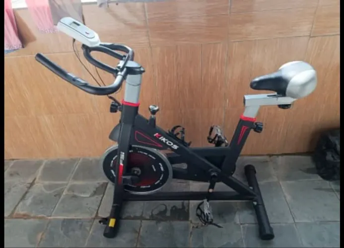 Bicicleta Ergométrica Spinning Kikos Profissional F5i 