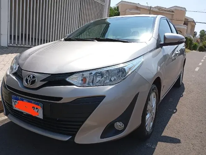 Toyota Yaris XL Sedan 1.5 Flex 16V 4P Aut. 2019