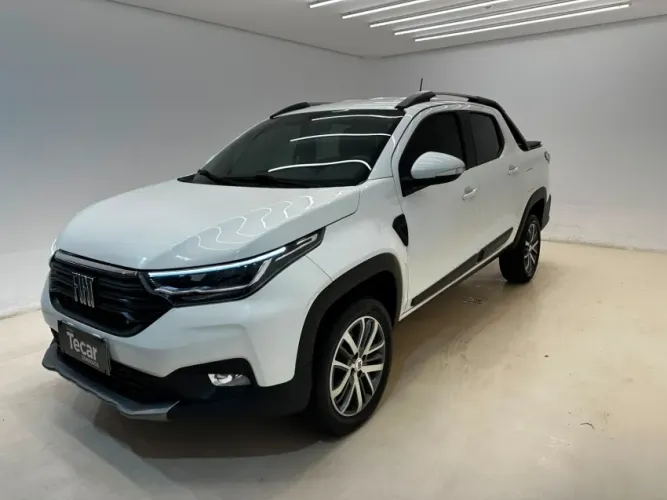 Fiat Strada Volcano 1.3 Flex 8V CD 2023
