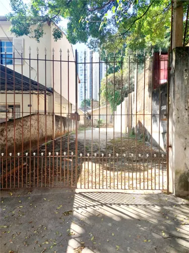 Terreno à venda em Perdizes - SP