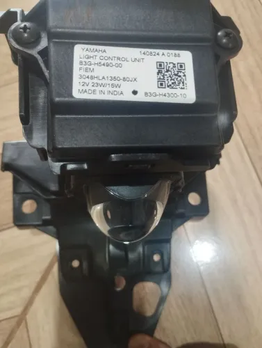 Farol projetor ORIGINAL YAMAHA zero novo nunca usado