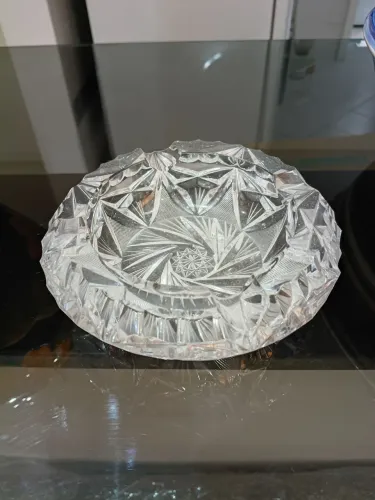 Cinzeiro de cristal