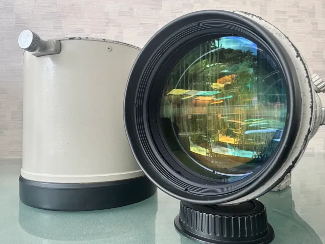 Canon 300mm 2.8 is