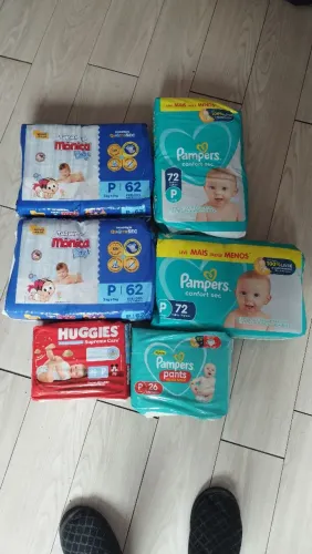 Fraldas Pampers , Huggies e Turma da Monica