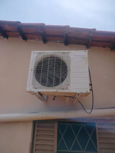 Vende-se um Ar condicionado 9mil BTU 