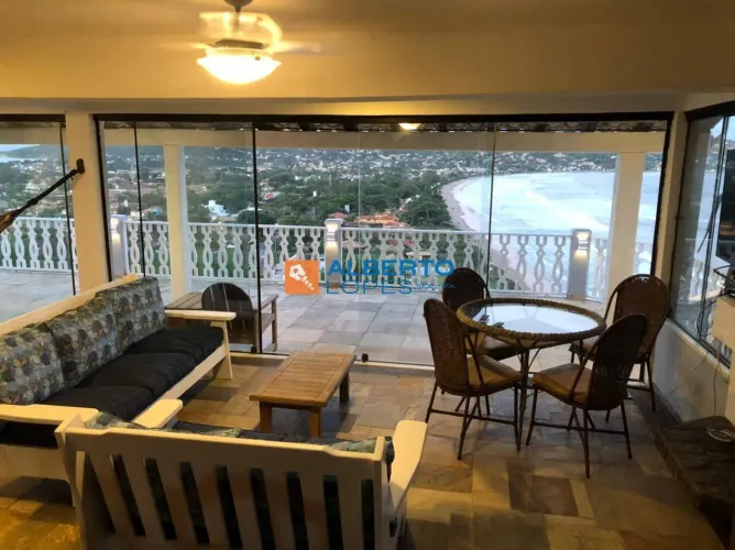 CASA 4 QUARTOS PRAIA DE GERIBA ARMAÇÃO DE BÚZIOS