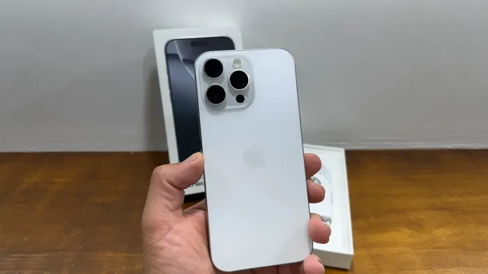 iphone 16 Pro Max 256GB Branco - semi novo