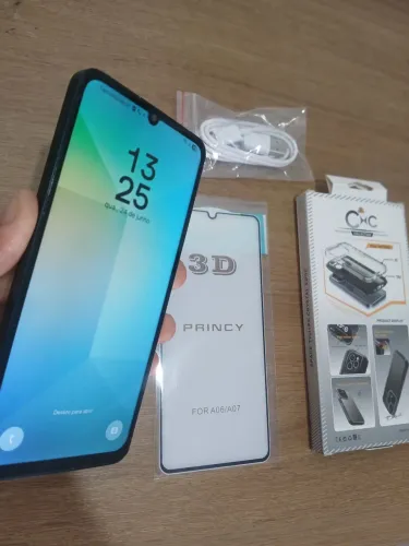 Lindo Samsung Galaxy A06 128GB semi-novo - entrego