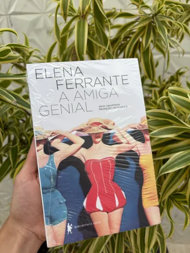 Vendo livro  A amiga genial - Elena ferrante (Lacrado)