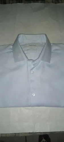 Vende-se essa camisa social manga longa Slim Fit Calvin Klein Original,tecido importado.