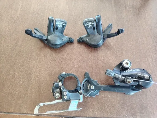 Mini grupo Shimano Deore 9x3, câmbio traseiro invertido, dianteiro e rapid fire 9x3