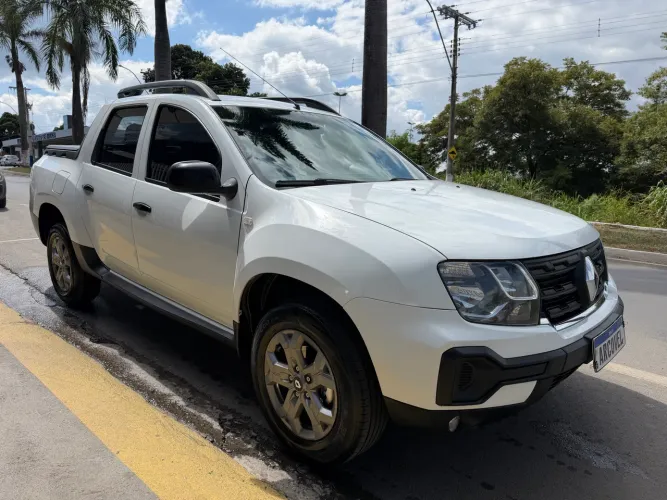 Renault Duster Oroch Intense 1.6 Flex 16V Mec. 2024