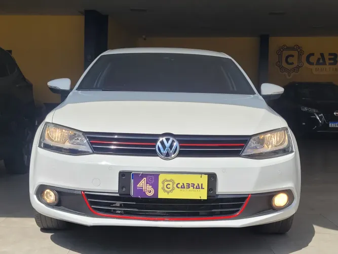 Volkswagen Jetta Highline 2.0 TSI 16V 4P Tiptronic 2013