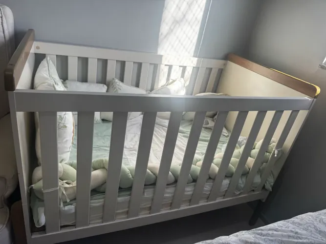 Berço Americano e mini Cama 3 em 1 com colchão incluso
