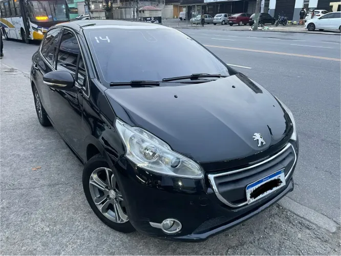 Peugeot 208 Griffe 1.6 Flex 16V 5P Aut. 2014