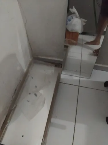 Espelho na caixa ,são 4 espelhos 