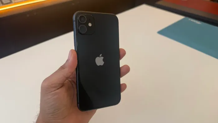 iPhone 11 64GB Preto | Face ID OK | Bateria 69% | Promoção | Leia o Anúncio