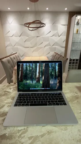 MacBook Pro 13" 2019 (4 Portas TB3) | i5 2.4GHz | SSD 512GB