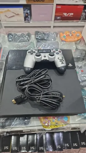 PLAYSTATION 4 500GB + CONTROLE GOD OF WAR Paralelo