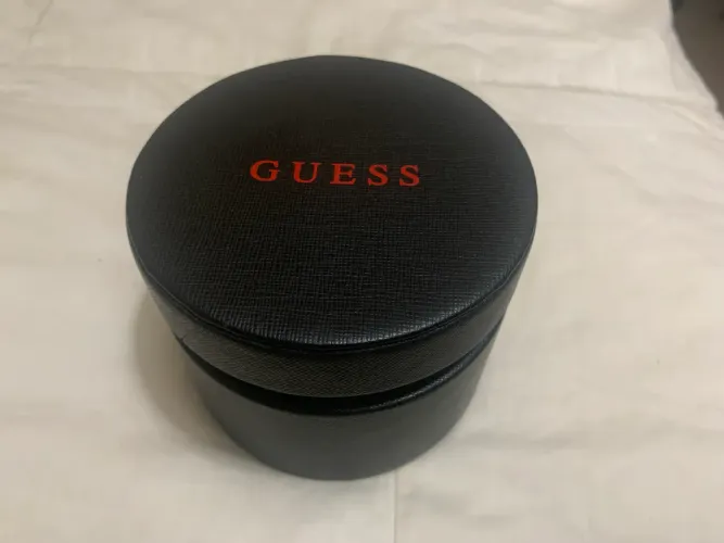 Caixa Guess