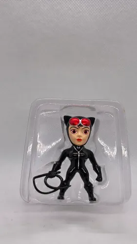 Colecionavel de Metal - Mulher-gato