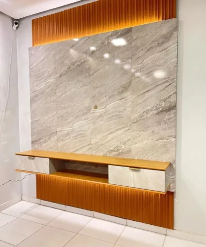 Painel de tv 2,40m altura com led