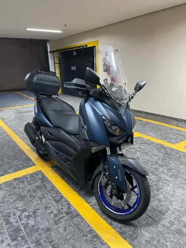 Xmax 250 2023 - na garantia - muitos acessórios