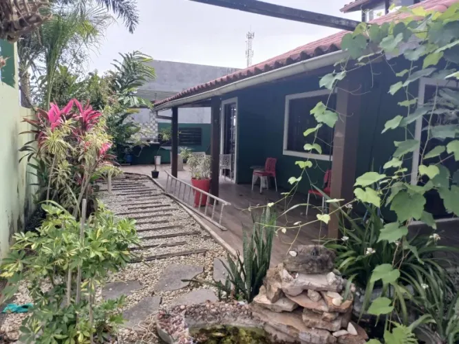 CASA EM CONDOMÍNIO RESIDENCIAL em LAURO DE FREITAS - BA, RECREIO IPITANGA