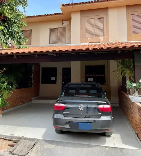 Casa em condomínio fechado com 2 quartos bairro Barra do bari prox do shopping estação