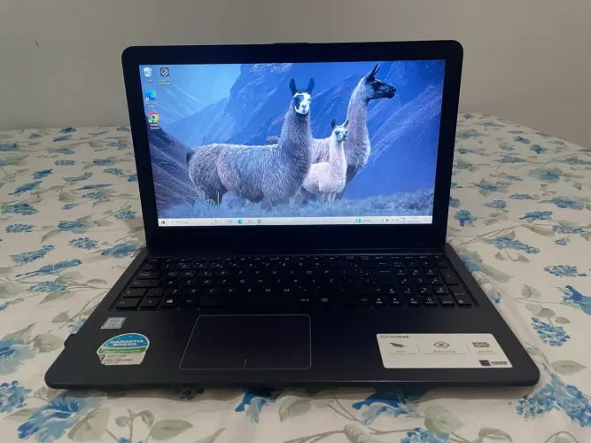 Vende-se Notebook ASUS VivoBook (Conservado)