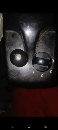 Vende se um ventilador usado muito bom.