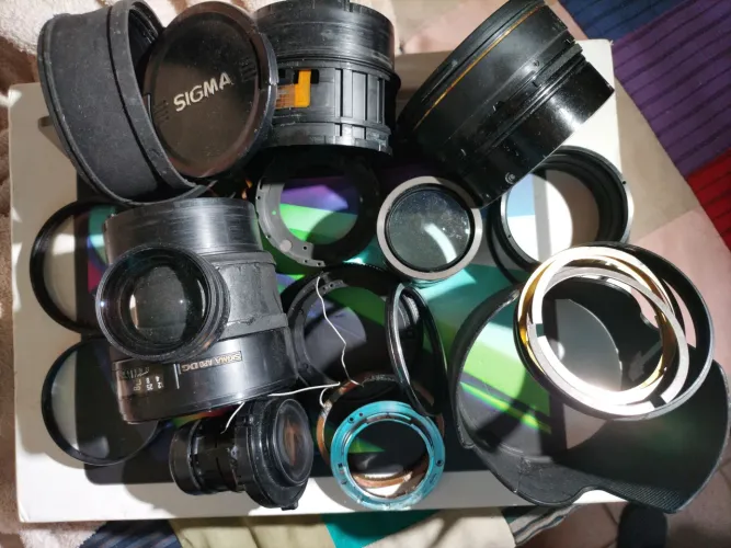 70-200 2.8 Sigma várias peças e lentes usadas servem p Nikon e Canon