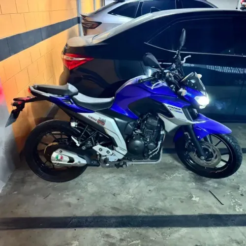 YAMAHA - FAZER FZ25 - 250cc