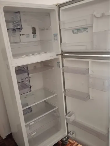 Vendo geladeira Electrolux