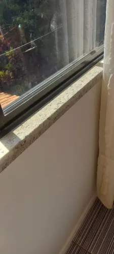 Tenho três janelas com as pedras vendo cada uma por r$ 500 já com a pedra