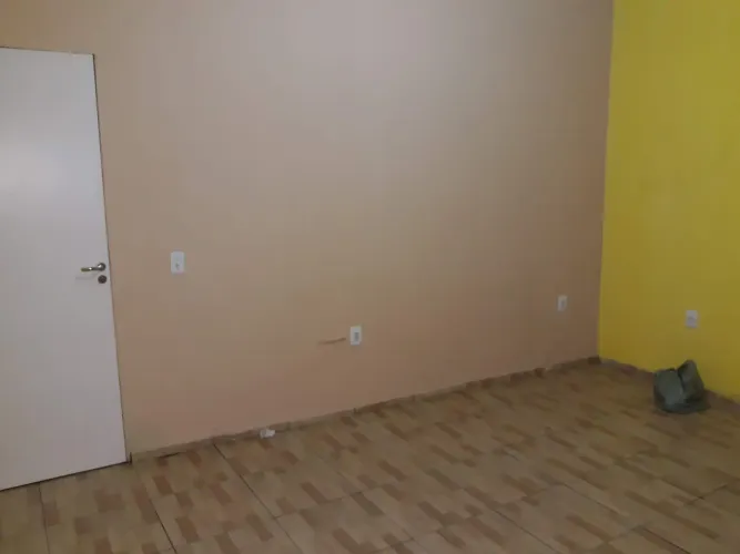 Vendo casa com ponto comercial