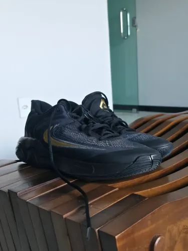 Nike Giannis immortality 4
